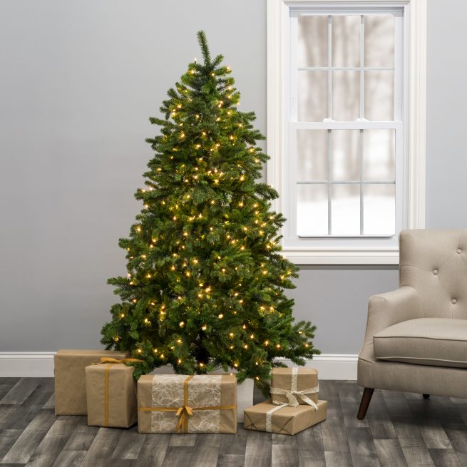 6ft Prelit Calgary Spruce Christmas Tree – 250 Warm White Lights, Dia ...